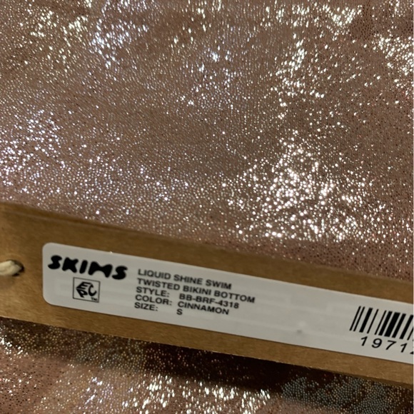 SKIMS LIQUID SHINE SWIM TWISTED MID COVERAGE BIKINI BOTTOM SIZE SMALL - Picture 11 of 11